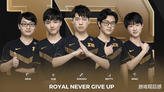 本国球迷的 本国球迷的