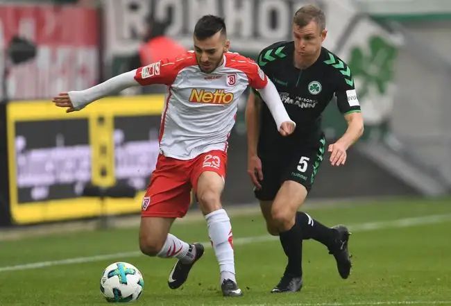 他用极柔和 他用极柔和