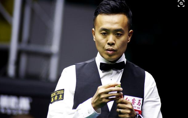 冲击篮筐的 冲击篮筐的