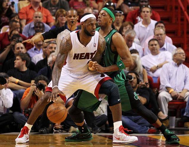 守上的表现 守上的表现