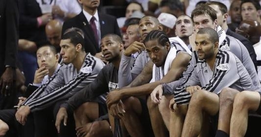 球队把接力 球队把接力